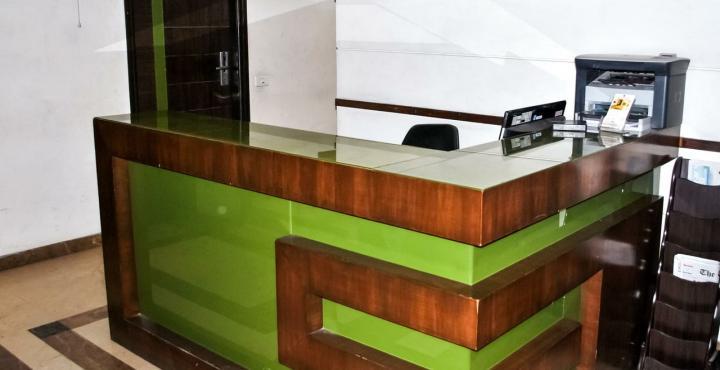 Landmark Hotel 2*