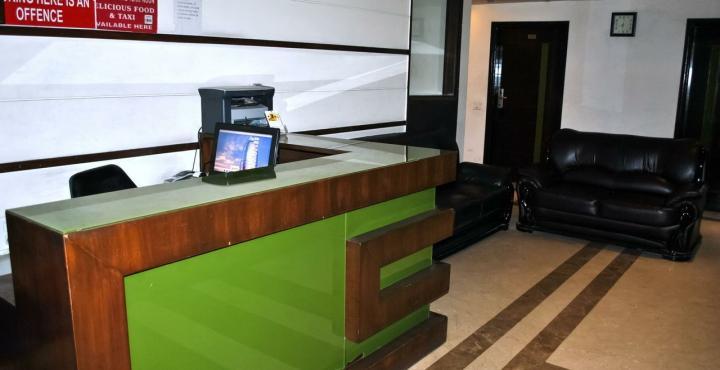 Landmark Hotel 2*